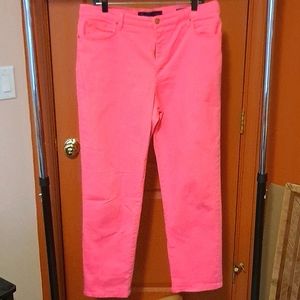 Gloria Vandersivo (Jean's)